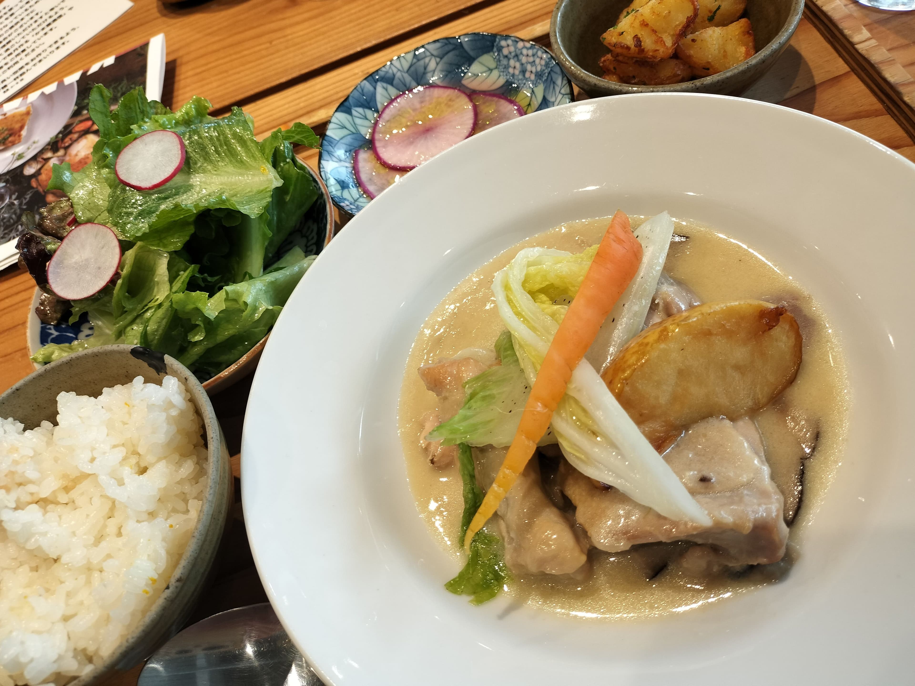 神山町で味わう地産地食ランチ「かま屋」